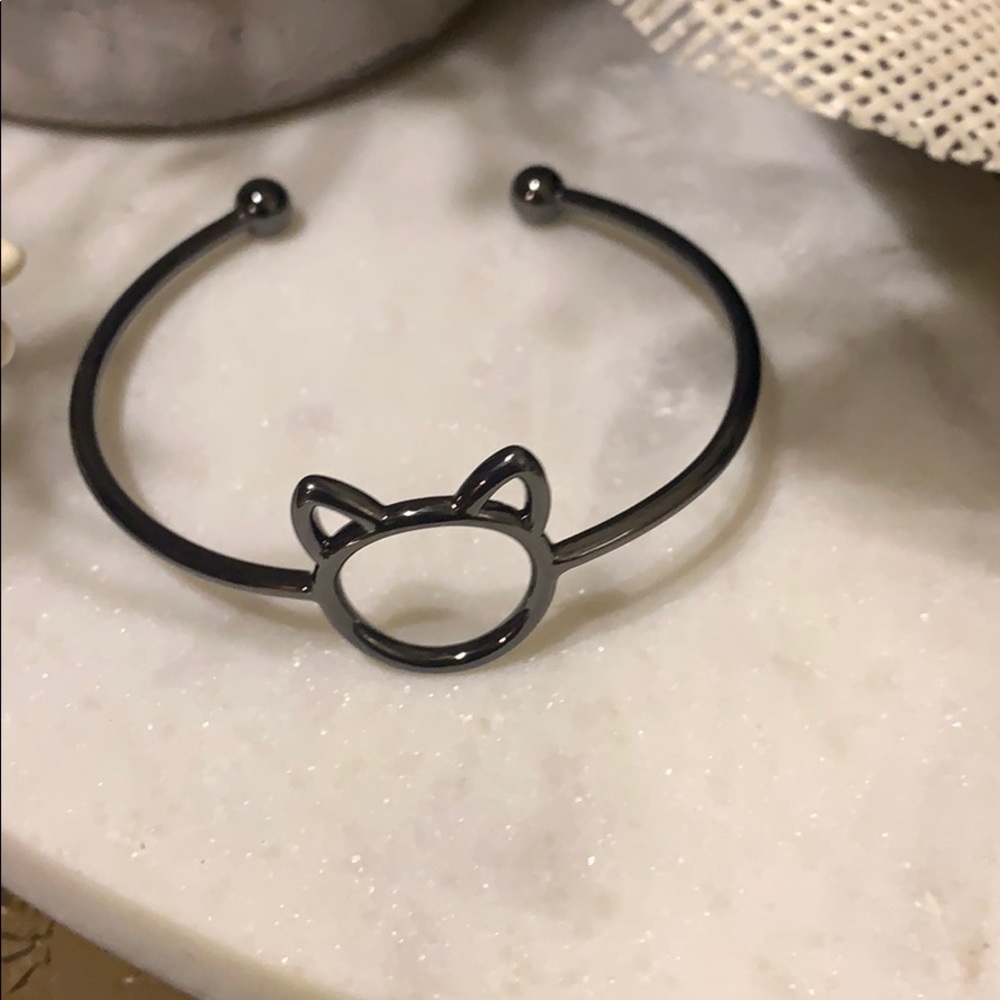 3/$15 New cat bracelet